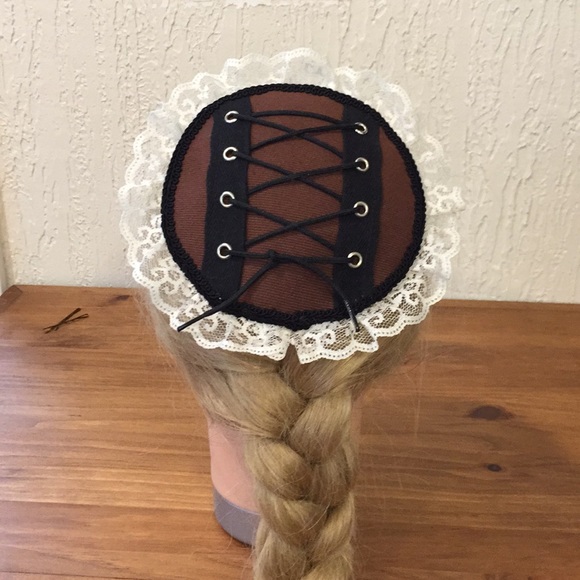 Brown with black lacing steampunk fascinator - Picture 4 of 8